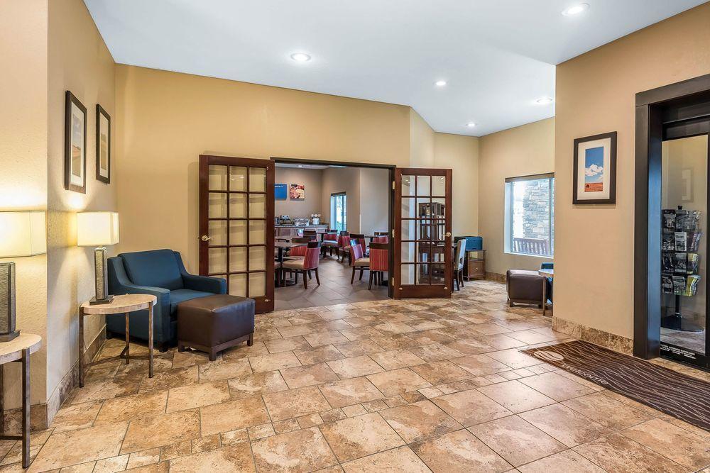 Comfort Inn & Suites Pittsburg Esterno foto