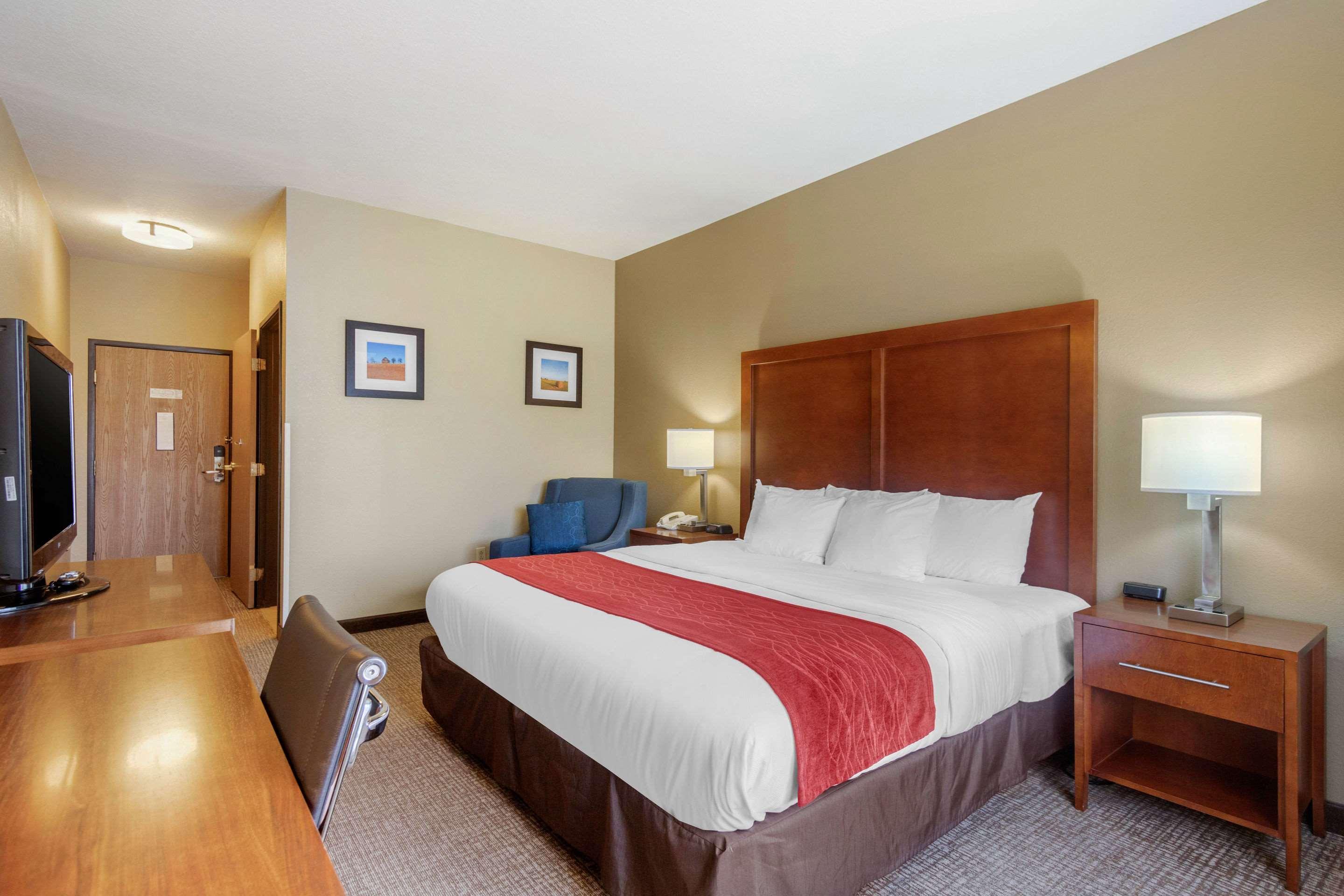 Comfort Inn & Suites Pittsburg Esterno foto