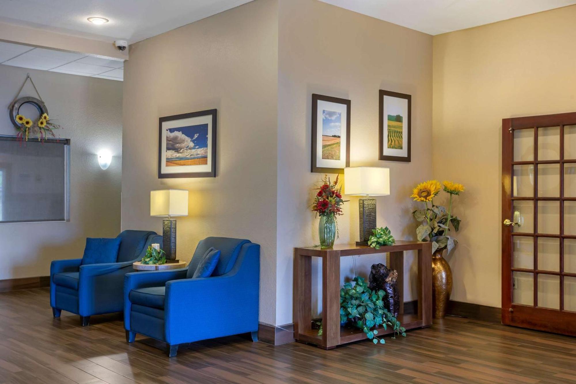Comfort Inn & Suites Pittsburg Esterno foto