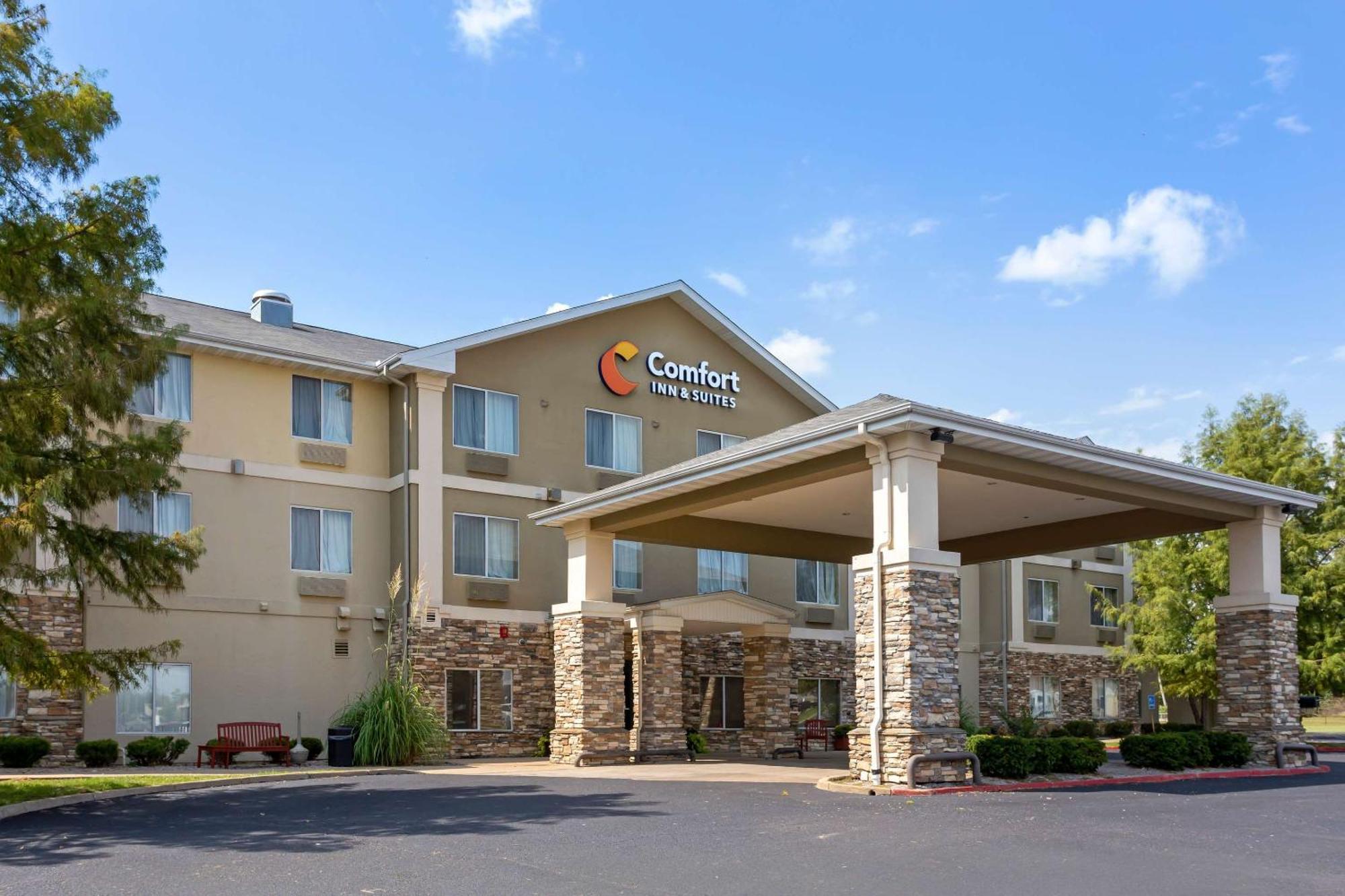 Comfort Inn & Suites Pittsburg Esterno foto